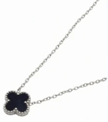 Cadena de acero quirurgico con dije de trebol 45cm + 5cm